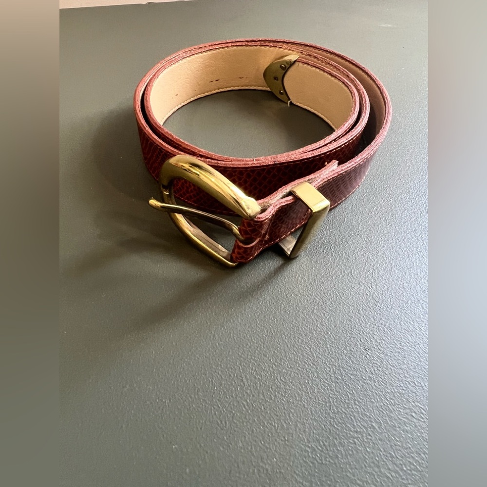 Emmanuel “Canadian Made” leather belt with gold accents